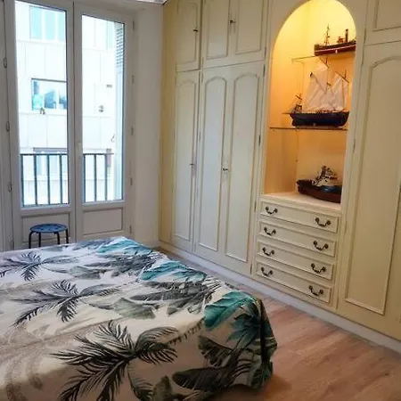 Apartment Pied A Terre Vieux Port Vue Notre Dame De La Garde Marseille
